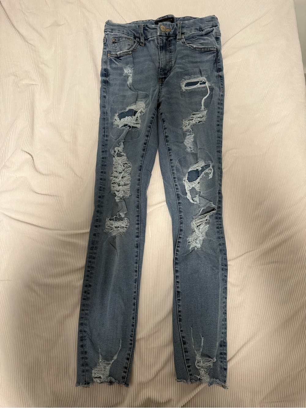 Aeropostale Women's High Rise Curvy Distressed Skinny Jegging- Medium Blue